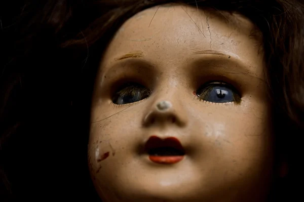 Uszkodzone lalkę vintage Obrazy Stockowe bez tantiem