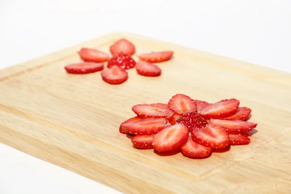 Flower, made of fresh strawberries — Stock Photo, Image
