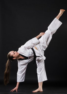 karate kata egzersiz kimono kız