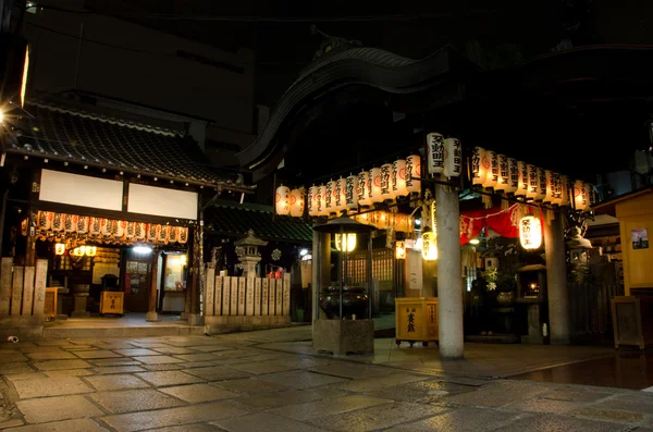 Hozenji Yokocho храм — стокове фото