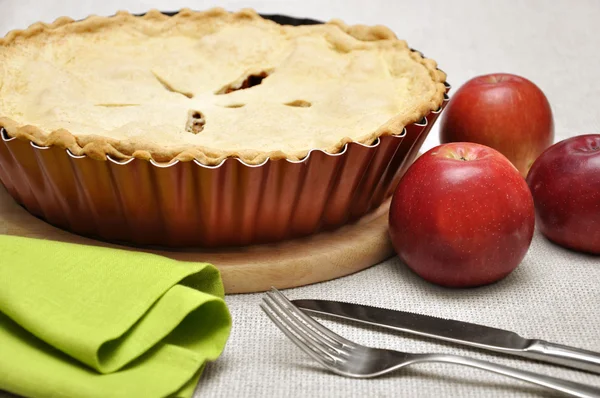 Domácí pečený jablečný koláč — Stock fotografie