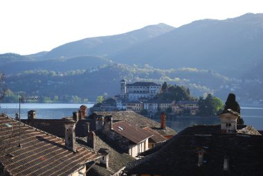 lake orta