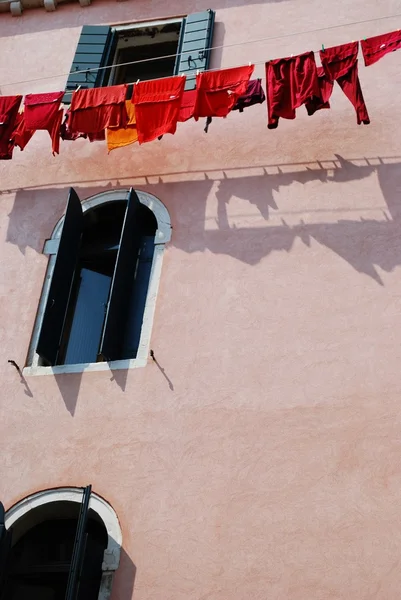 Vêtements suspendus, Venise — Photo
