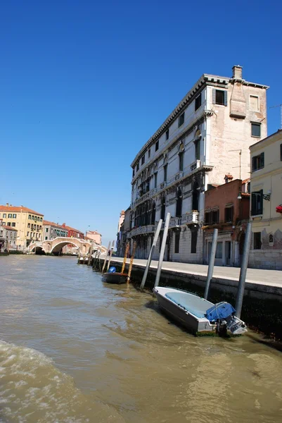 Stone bridge, Venice — Stock Photo, Image