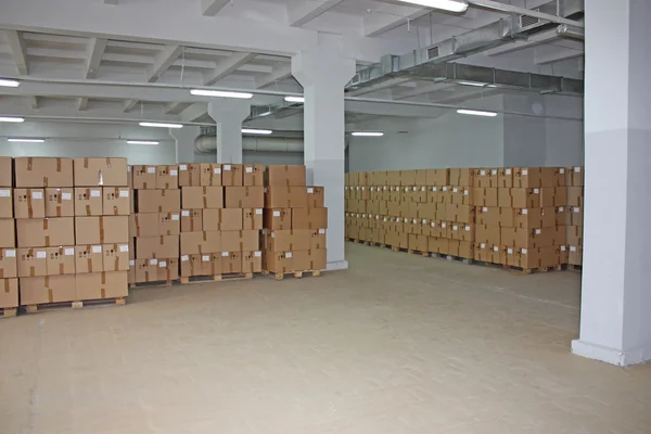 Cardboard boxes warehouse — Stock Photo, Image