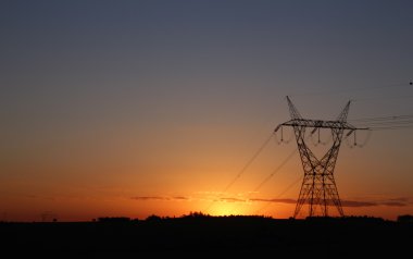 enerji dağıtım sağlayarak eletricity Kulesi