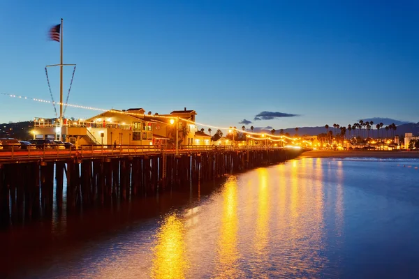 Pier in santa barbara's nachts — Stockfoto