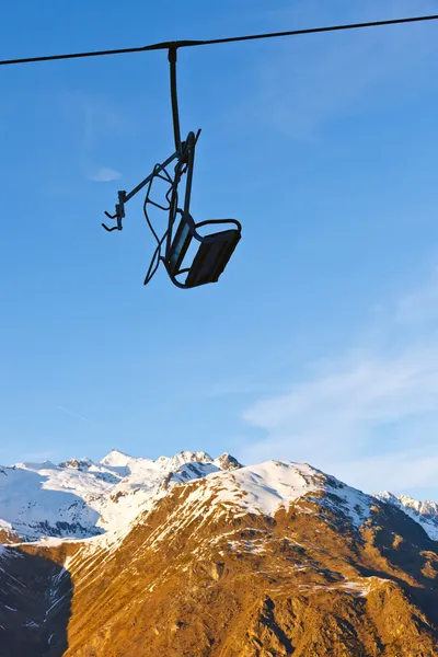 Cabina funicular en los Alpes —  Fotos de Stock