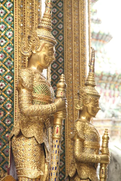 Goldene Statue lizenzfreie Stockbilder