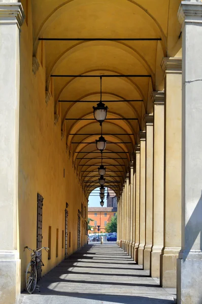 Tipico portico a Reggio Emilia — Foto Stock