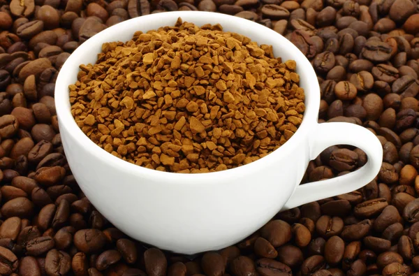 Cup of ground coffee — Stock Photo, Image