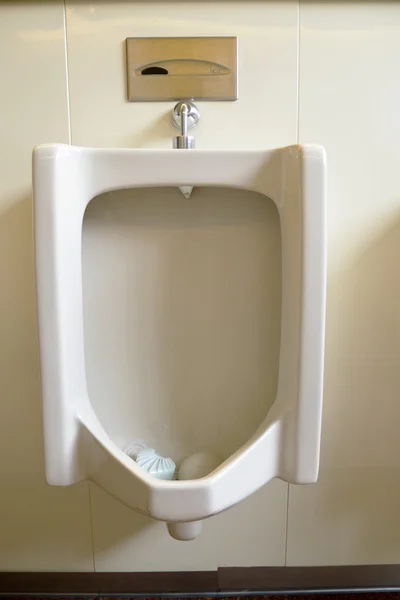 Urinal público — Fotografia de Stock