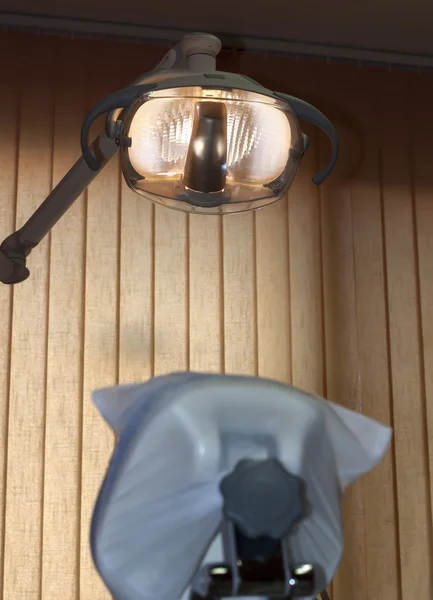 Dişçi ofisinde aydınlatma — Stok fotoğraf