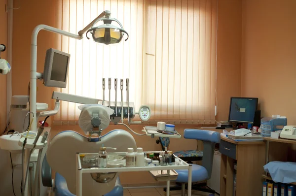 Equipo en el consultorio dental — Foto de Stock