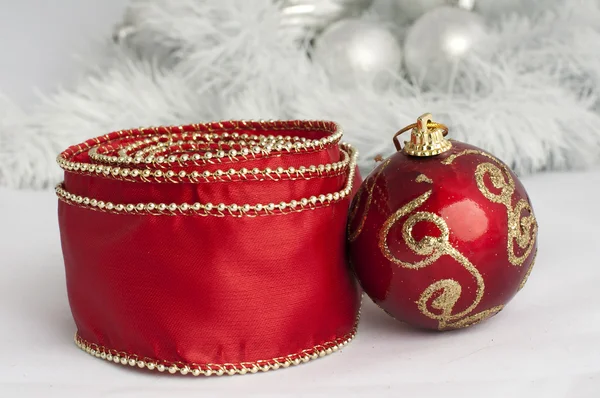 Kerstmis motieven met ballen en Colliers — Stockfoto