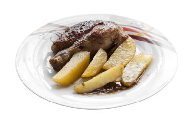 kızarmış tavuk budu patates ile