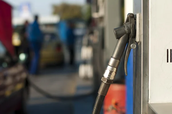 Gas dispenser voor tanken aardgas — Stockfoto