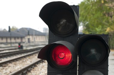 Traffic light shows red signal