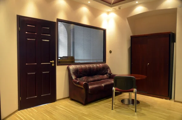 Lege wachtkamer in het kantoor — Stockfoto