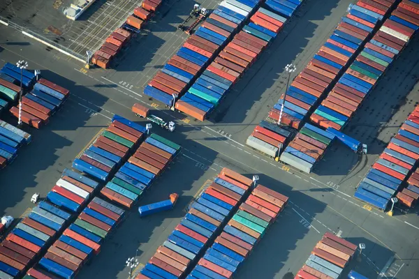 Shipping container rijen — Stockfoto