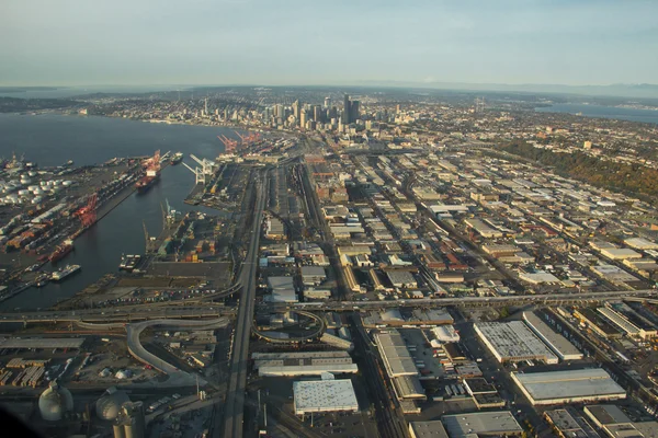 Seattle e Distrito Industrial - Aéreo — Fotografia de Stock