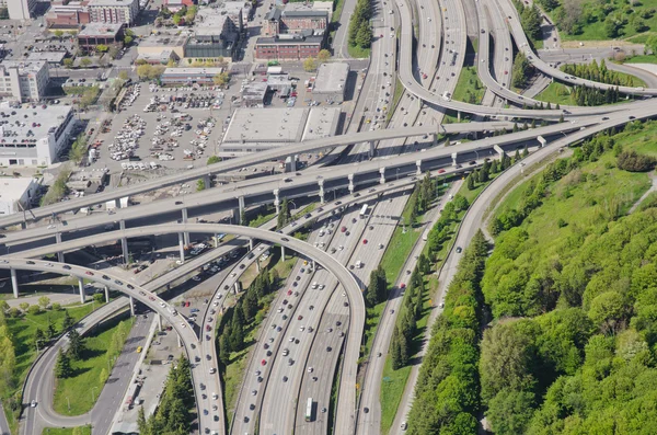 Karmaşık Interstate Kavşağı - havadan görünümü — Stok fotoğraf