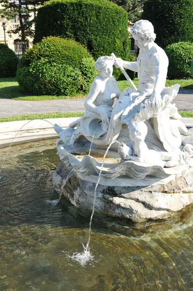 Piękny stary detal fontanna — Zdjęcie stockowe
