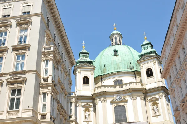 St Peter kyrkan (Peterskirche) i Wien — Stockfoto