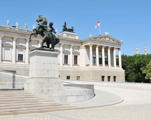 Австрийский парламент — стоковое фото