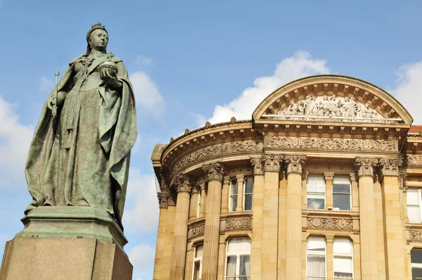 Queen Victoria statue in Birmingham — Stock Photo, Image