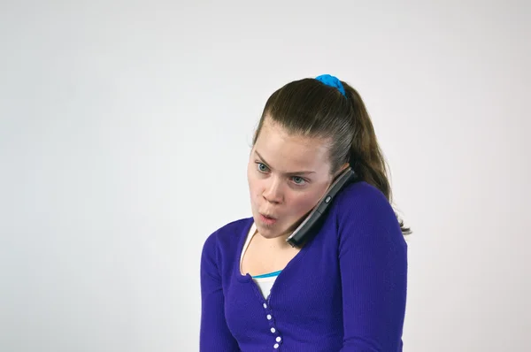 Teen girl talking on the phone — Stock Photo, Image