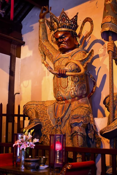 Statua della guardia del tempio Tempio di Jade Buddha Jufo Si Shanghai Cina — Foto Stock