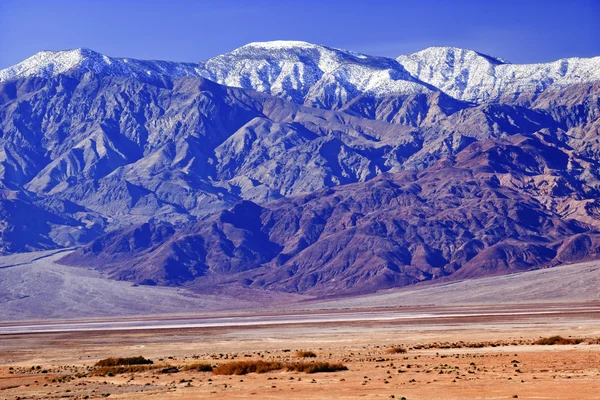 Schneebedeckte panamaische Berge Death Valley Nationalpark Kalifornien — Stockfoto