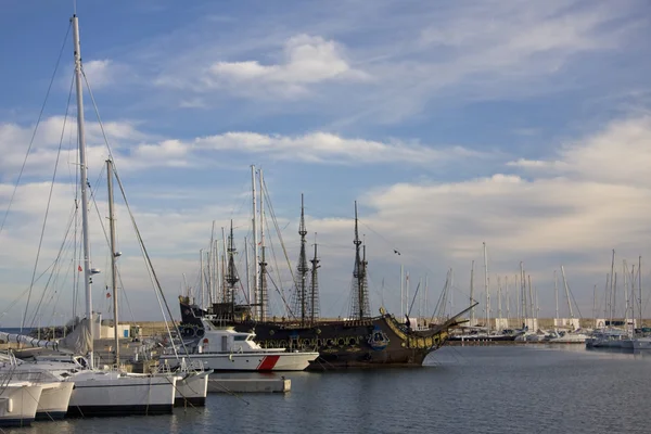 hammamet yasmin, Tunus yatlar