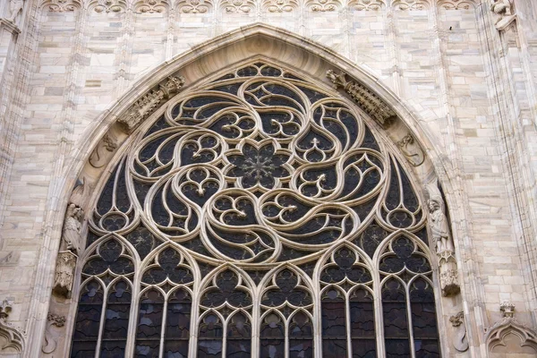 Rosette on the cathedral i Milan — Stock Photo, Image