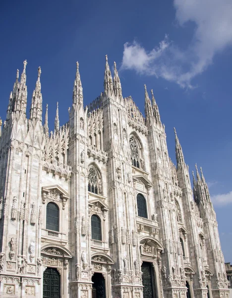Catedral de mármol del Duomo en Milán —  Fotos de Stock