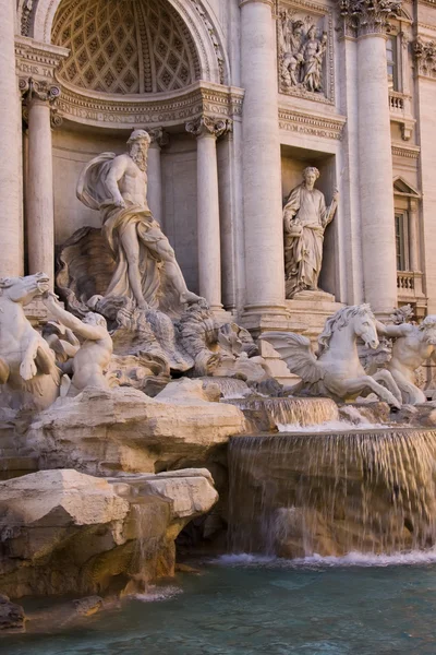 Fontanna di Trevi w Rzymie — Zdjęcie stockowe