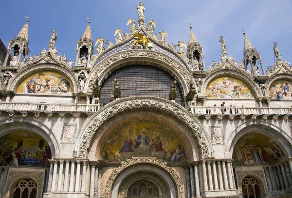 Kathedraal van Sint marcus plaats in Venetië — Stockfoto