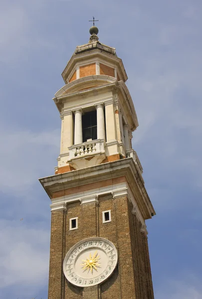 Часовая башня с 24-часовой стороной в Венеции — стоковое фото