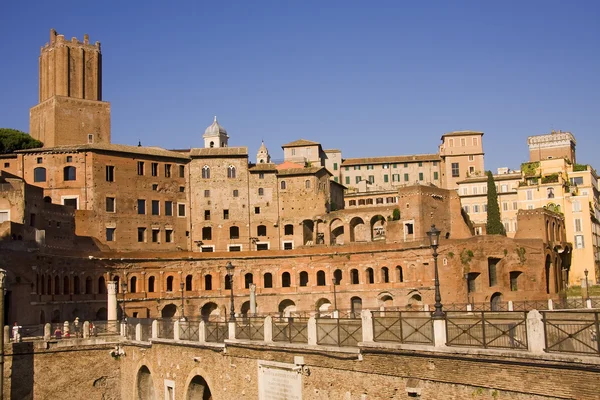 Forum romanum antike denkmäler in rom — Stockfoto