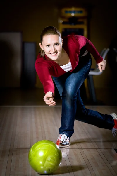 Bowling meisje — Stockfoto