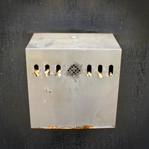 Cigarette disposal bin — Stock Photo, Image