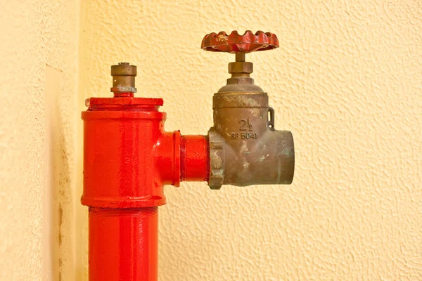 Hidrante rojo de fuego —  Fotos de Stock