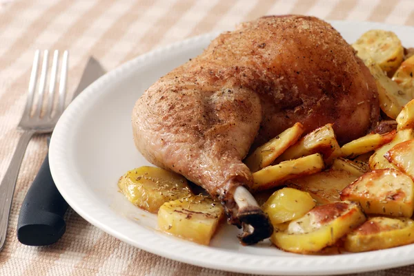 stock image Chicken with potatoes