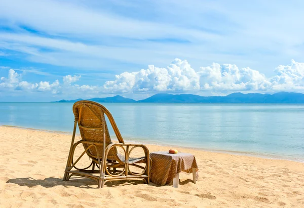 Chairs on beach near the sea — Stock Photo, Image