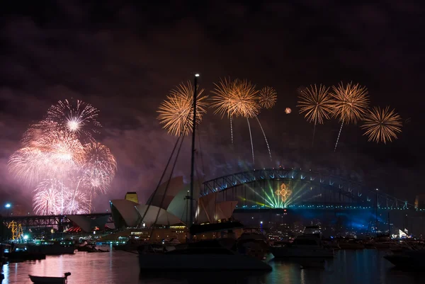 悉尼港湾大桥新的一年 — 图库照片