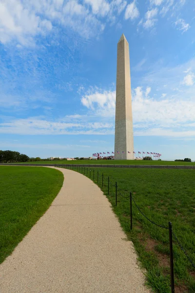Washingtonův monument v národním mall. — Stock fotografie