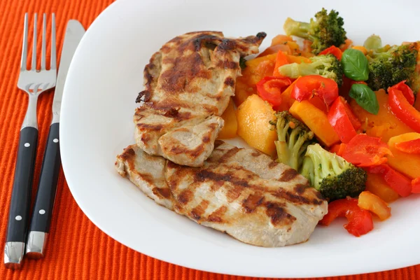 Grilled pork with vegetables