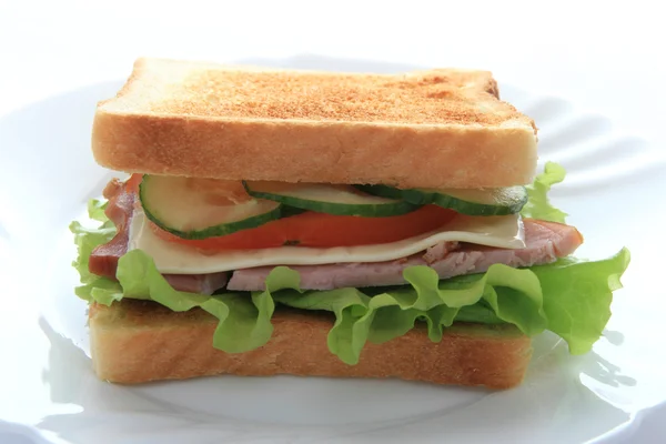Сэндвич с ветчиной — стоковое фото