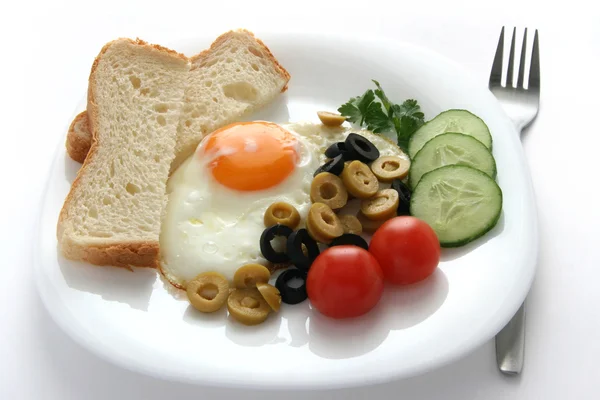 Смажене яйце з хлібом — стокове фото